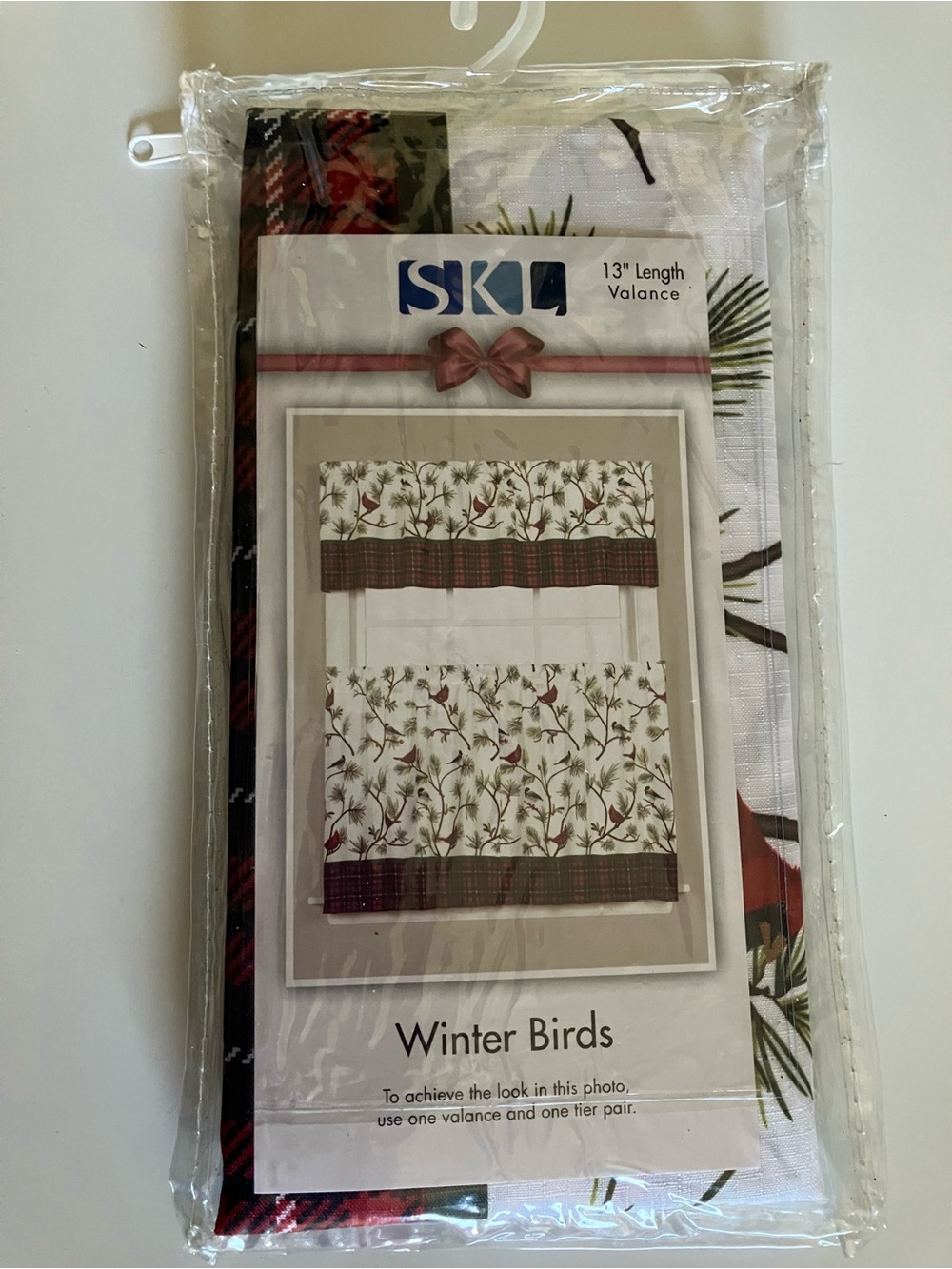 Valance- Winter Birds